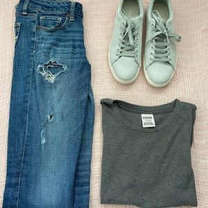 AMERICAN EAGLE Distressed Denim